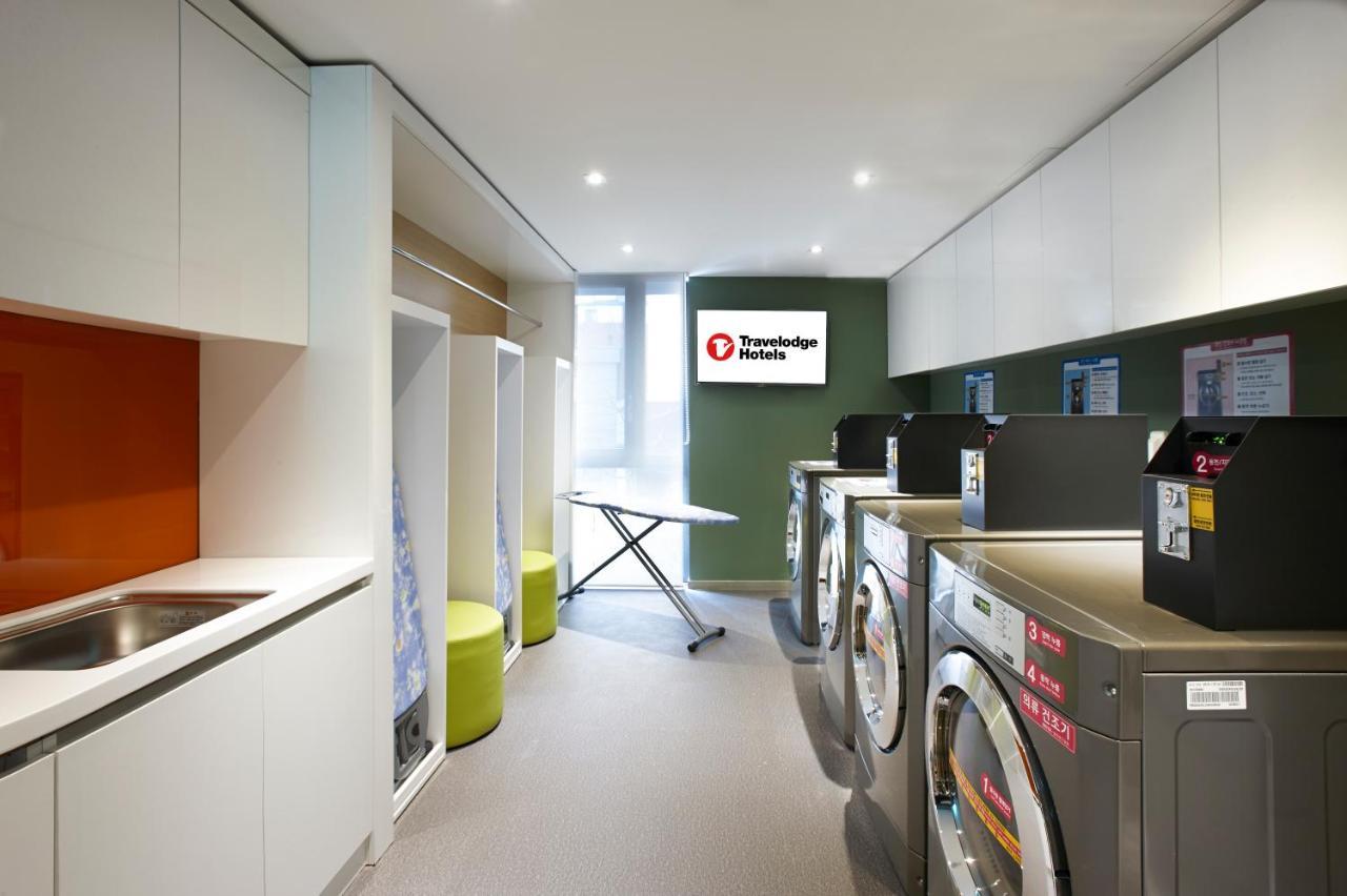 Travelodge Myeongdong Euljiro Сеул Екстер'єр фото