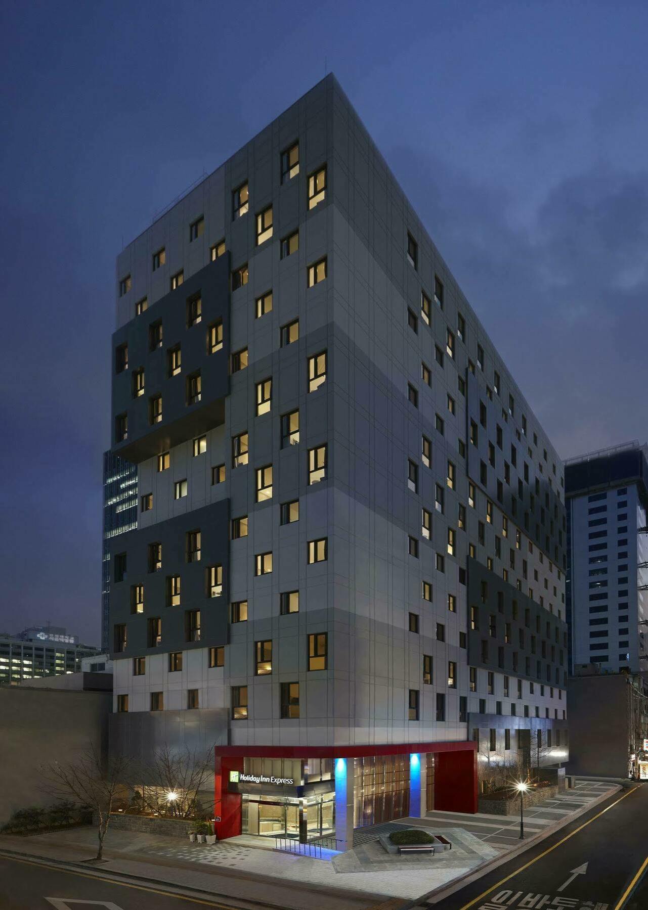 Travelodge Myeongdong Euljiro Сеул Екстер'єр фото